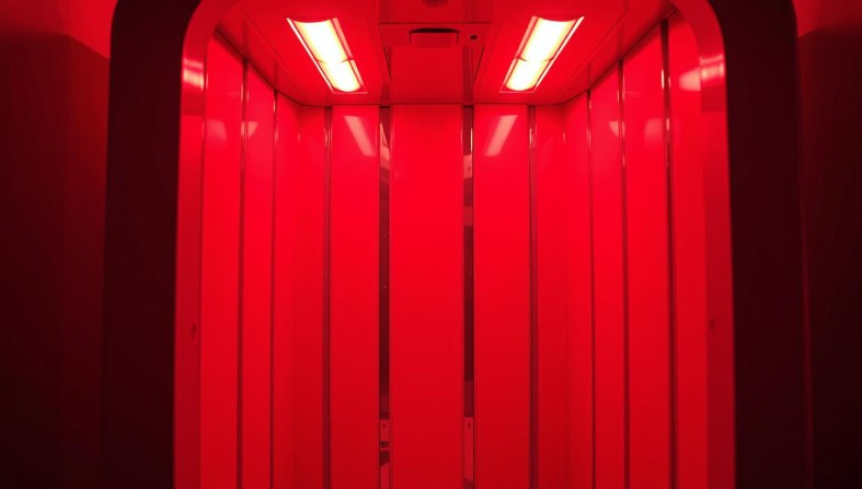 red light at planet fitness